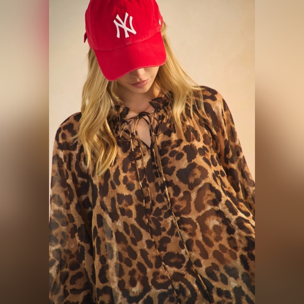 #87254 🛑S,M,L,XL,2X,3X Fabulous Leopard Print Sheer Blouse